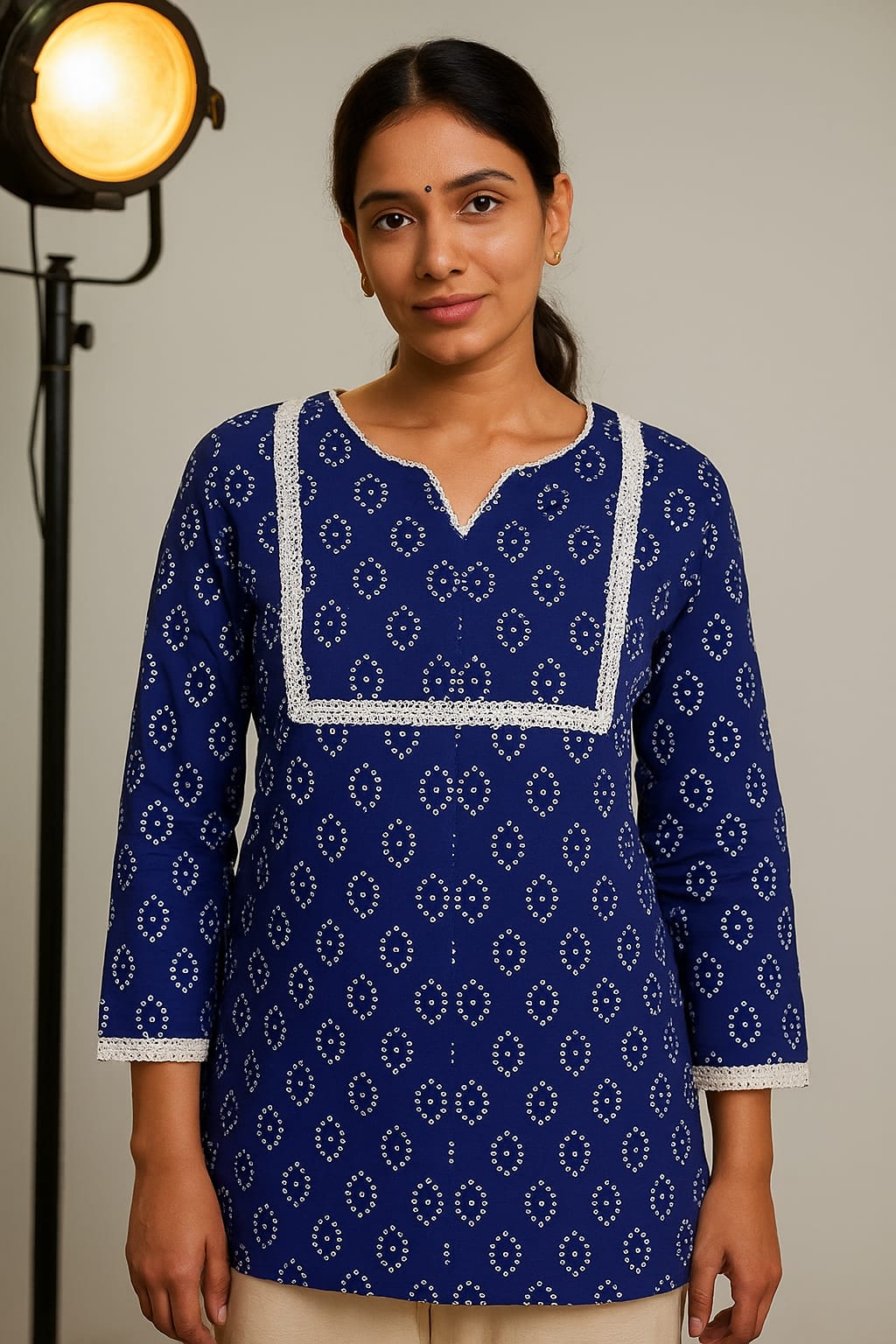 Short kurties paan gala dot print
